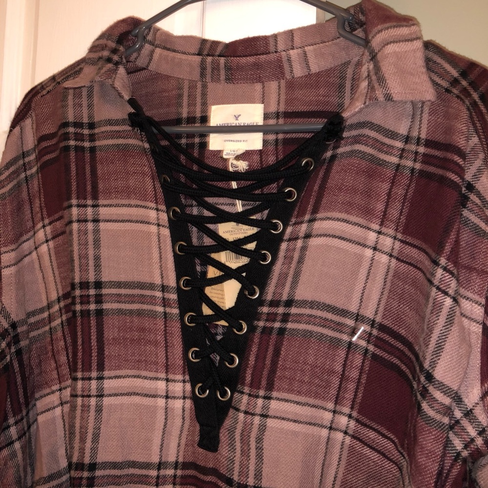 ‼️ NWT Women’s AEO lace up flannel